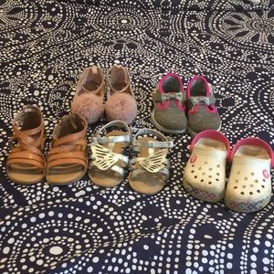 Bundle size 8 toddler shoes